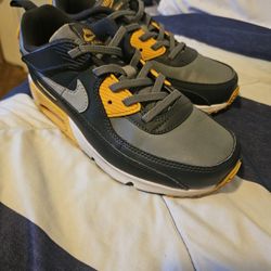 Boys Nike Shoes
