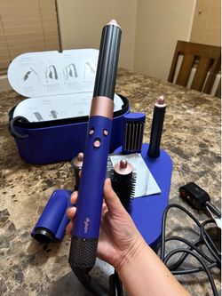 Dyson Airwrap (Limited Purple Edition) Like New!