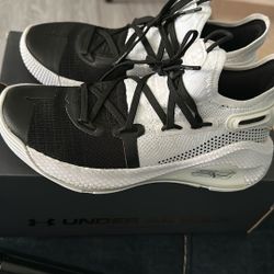 Size 4Y