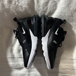 Nike Air Max 270