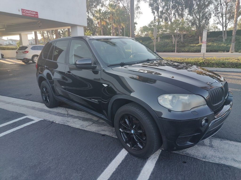 2011 BMW X5 XDrive Low Miles