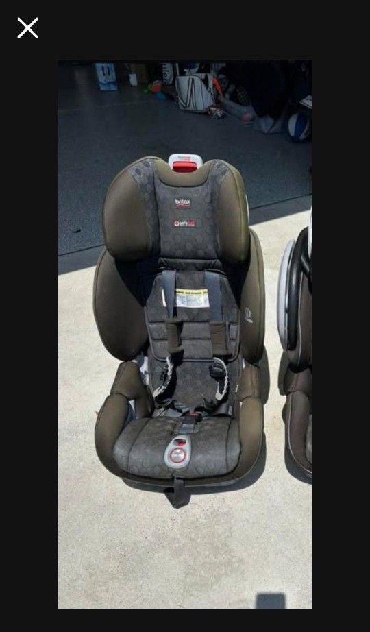 Britax Safecell Carseat (Clean)