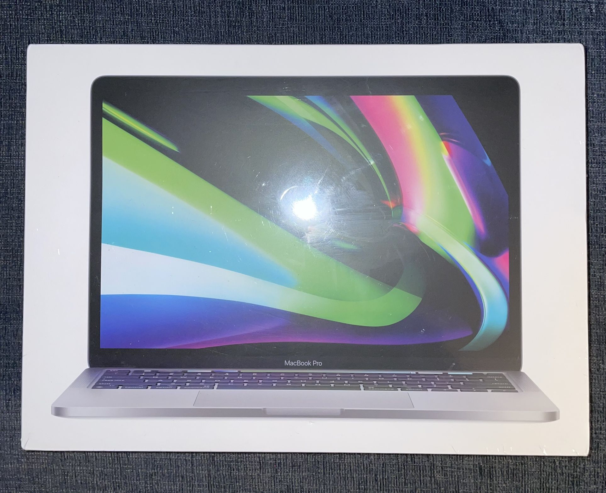 2020 Apple MacBook Pro A2338 13 inch 8GB 256gb SSD