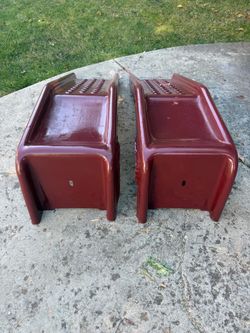 Vintage Heavy-Duty Steel Car Service Ramp R-7