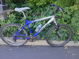 Haro V1 Mountain bike w/ omni shocks