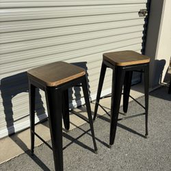 Bar Stool Metal Black ( Wood Top)