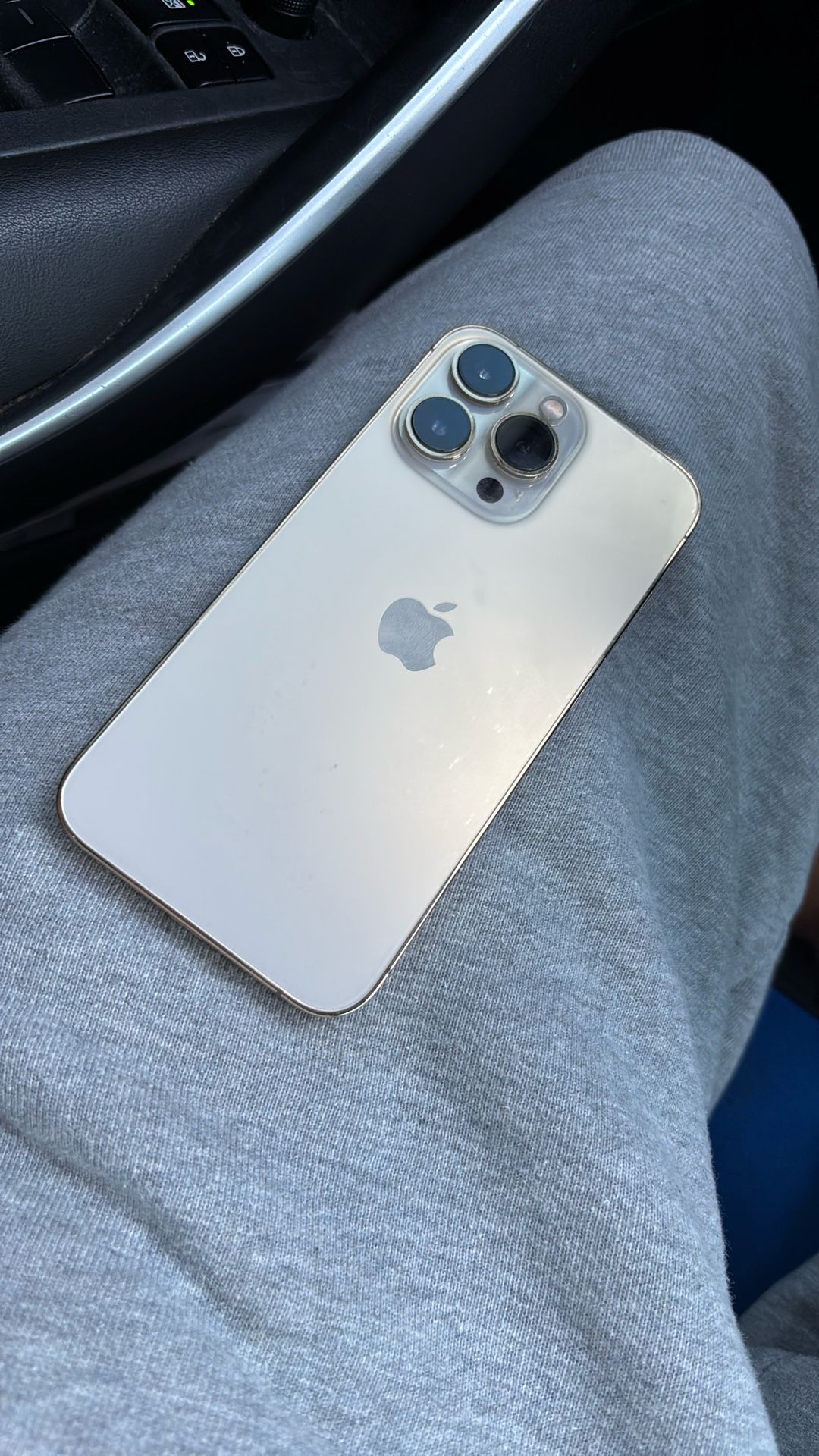 iPhone 13 Pro, Gold