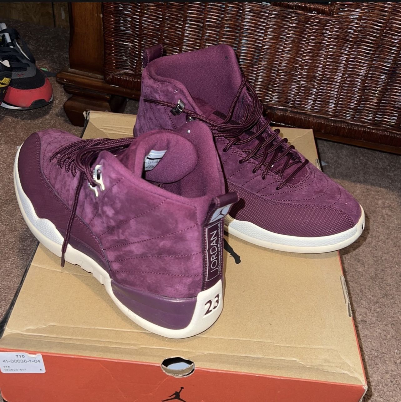 Jordan 12 Bordeaux
