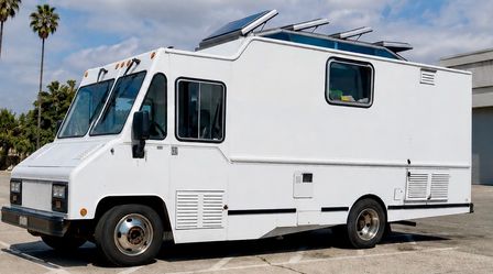 Catering Food Truck for Sale or Lease to Buy