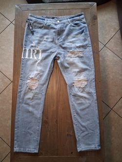 AMIRI JEANS NEW SIZE  32/34.