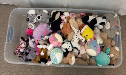 Large Lot of Stuffed Animal Plush Toys