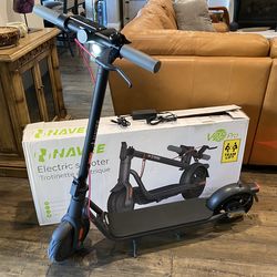 NAVEE V25 PRO Electric Scooter - Brand New!