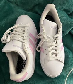 Adidas Women’s Sneakers Cloud Form