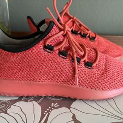 adidas Tubular Shadow Trace Scarlet Black men’s size 10 in great like new condition 