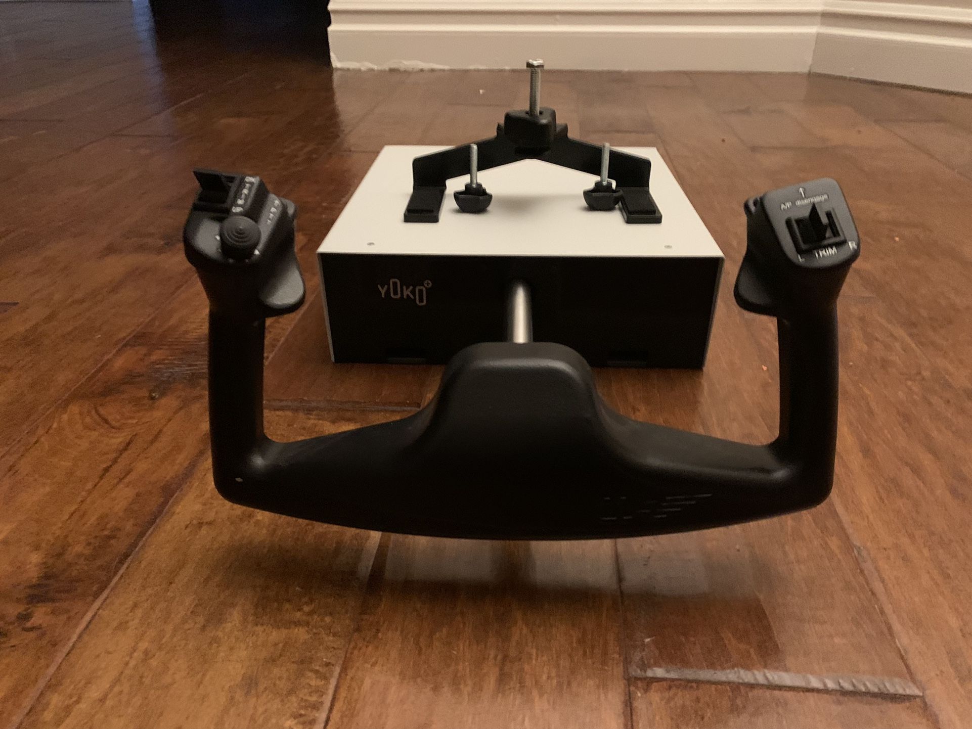 Virtual Fly Yoko “the Yoke” Plus