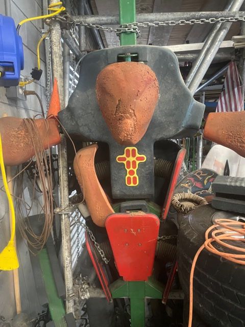 Ssaurabi Kicking Machine