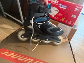 Women’s size 9 rollerblades