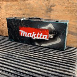 Makita sawzall Box