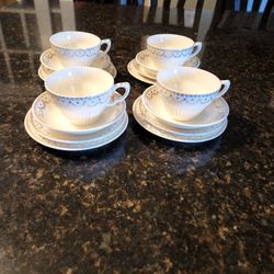 16 Piece Tea Set Vintage.