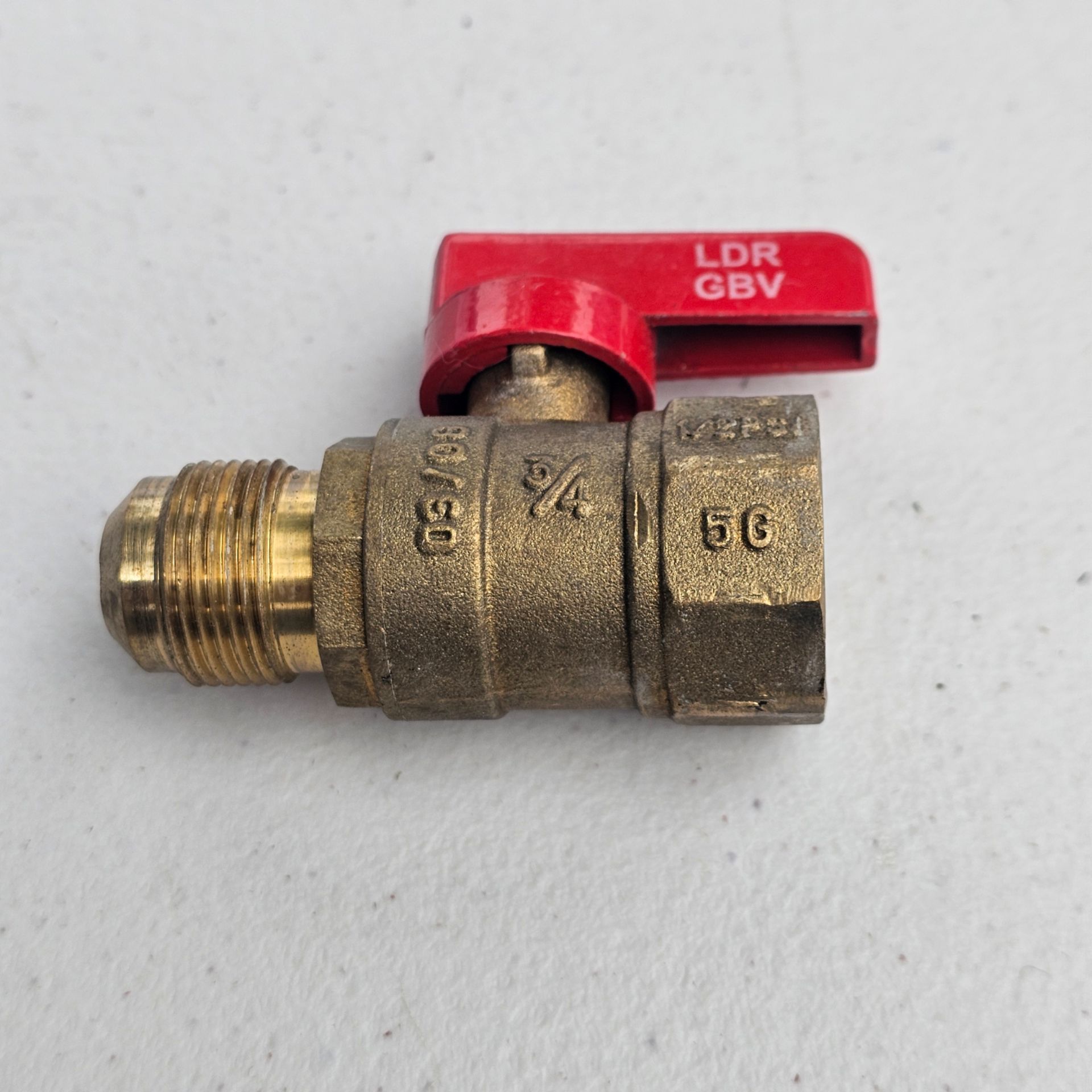 LDR GBV Brass Gas Ball Valve (3/4" FNPT x 5/8" OD Flare)