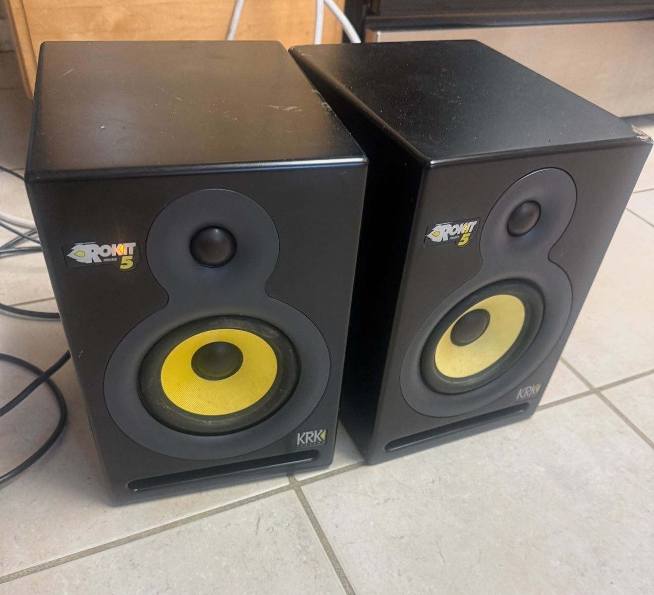 KRK ROKIT 5 Powered Monitor