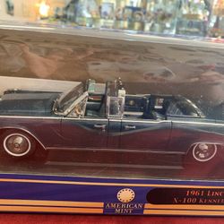 1961  Lincoln X-100 Kennedy Car