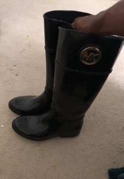 Michael kors boots