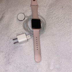 Apple watch series 4 (with charger)