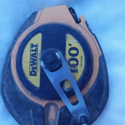 DeWalt Tape Measure