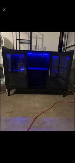 (BRAND NEW)🔥🔥BLOWOUT SALE /Liquor-Wine/Cabinet with Cool LED RGB Light/KO-DLZ