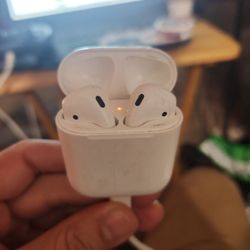 Ear Pods 