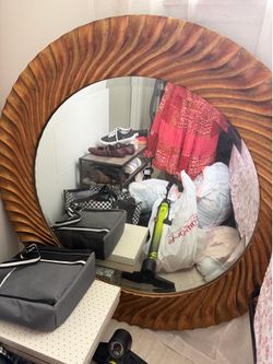 Round Mirror