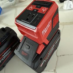 TOP- oFF Power Supply.. 175W. / Also Throwing In A 12.0 FORGE  Battery.  Milwaukee BRAND NEW” $300