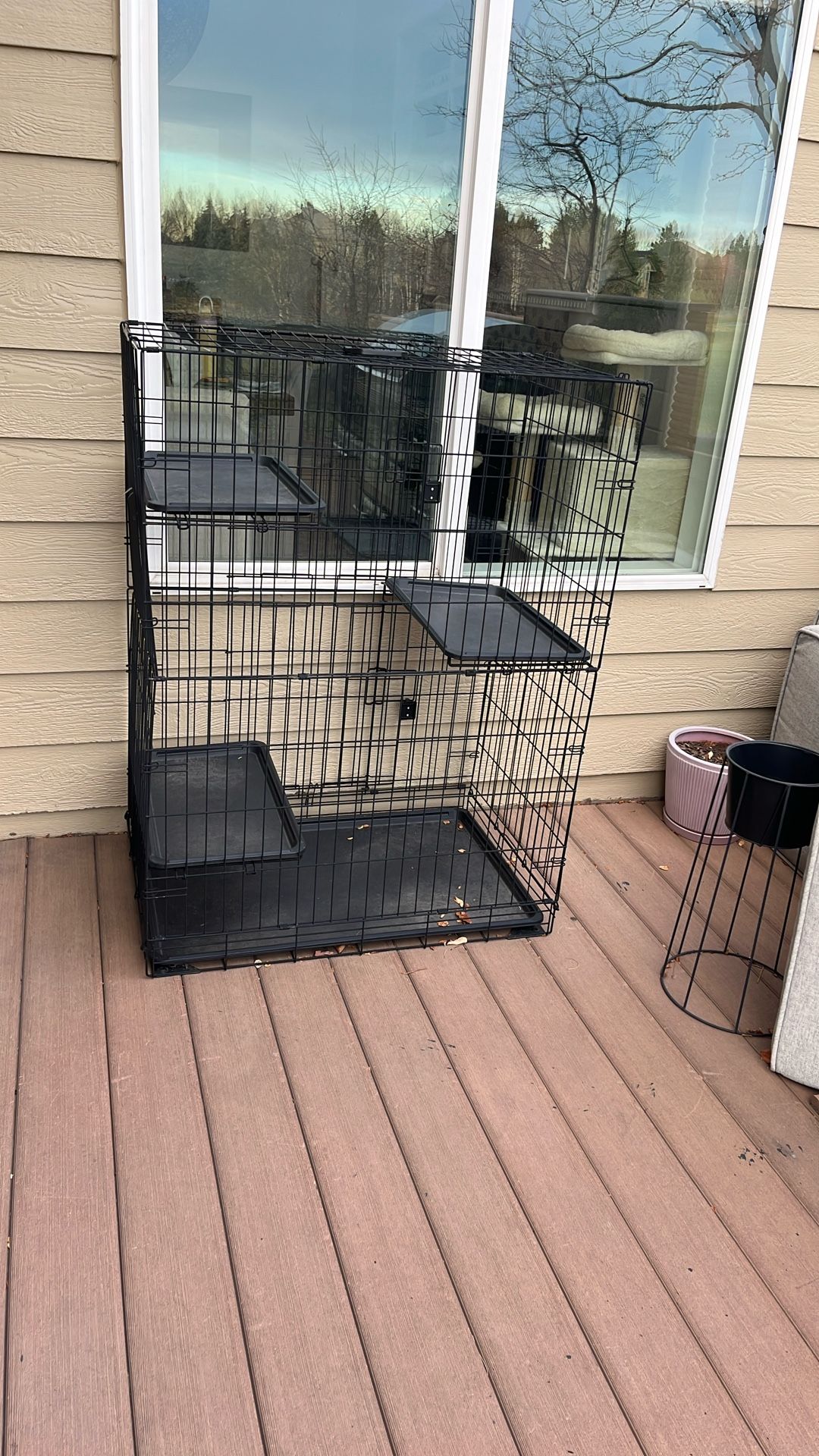 3 Tiered Outdoor/indoor Pet Cage