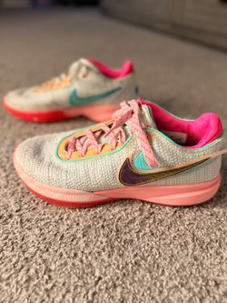 Nike LeBron 20 EP Time Machine Men Size 8