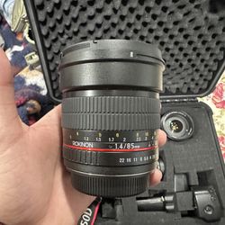 Rokinon 1.4/85mm Lens