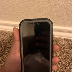 iPhone 12 & Apple Watch 