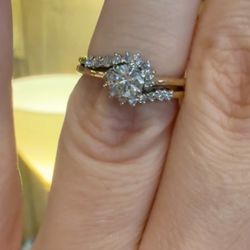 14K Gold Natural Diamonds Ring