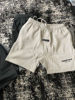Essentials shorts oatmeal dark