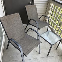 Outdoor Chairs And Side Table