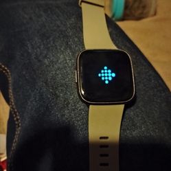 🏃‍♀️⌚Fitbit Versa 2 - Unlocked/New