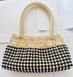 Handbag Vintage Retro pearl beaded top handle handbag two tone Daisy pattern Faux pearl acrylic beads