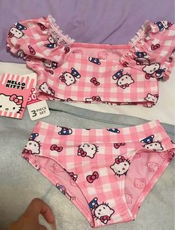 Hello Kitty New baby Swim Suit( Missing a Piece it did not  come with)