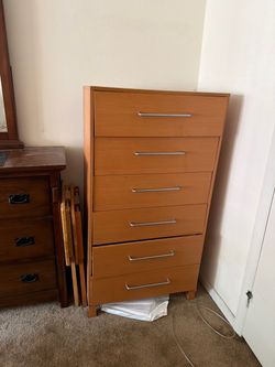 Dresser $20
