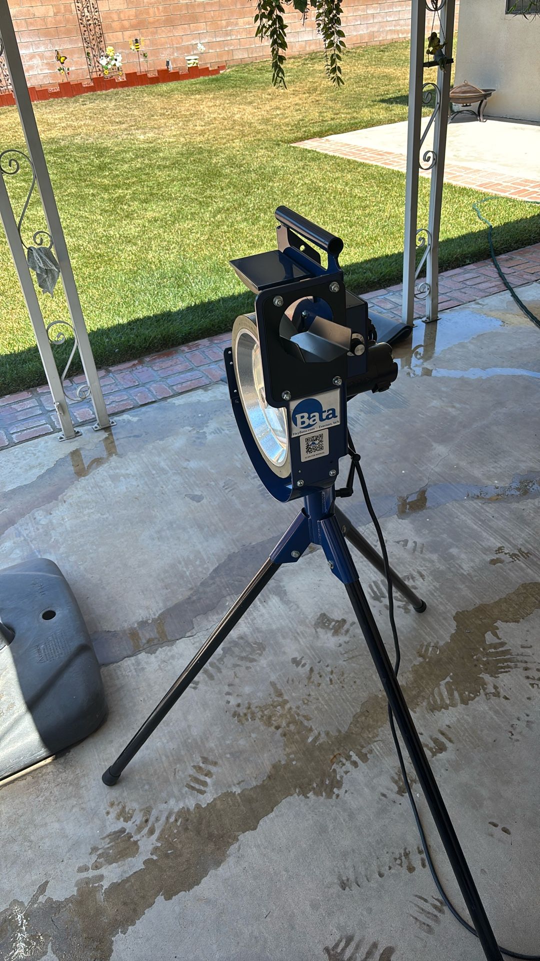 Pitching Machine (Baseball Or Softball)