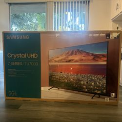 Samsung 55” Crystal UHD TV (TU7000) — Like New + Original Box