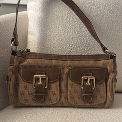 Dooney And Berg Purse