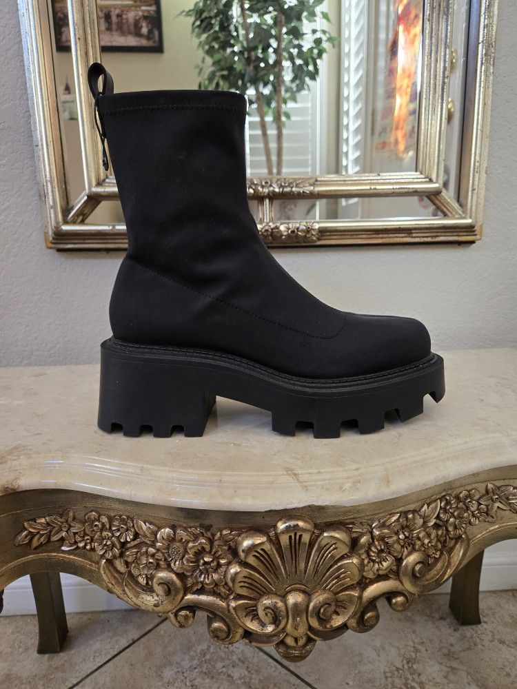ZARA BRAND Boots 👢 Goth Style Size 8