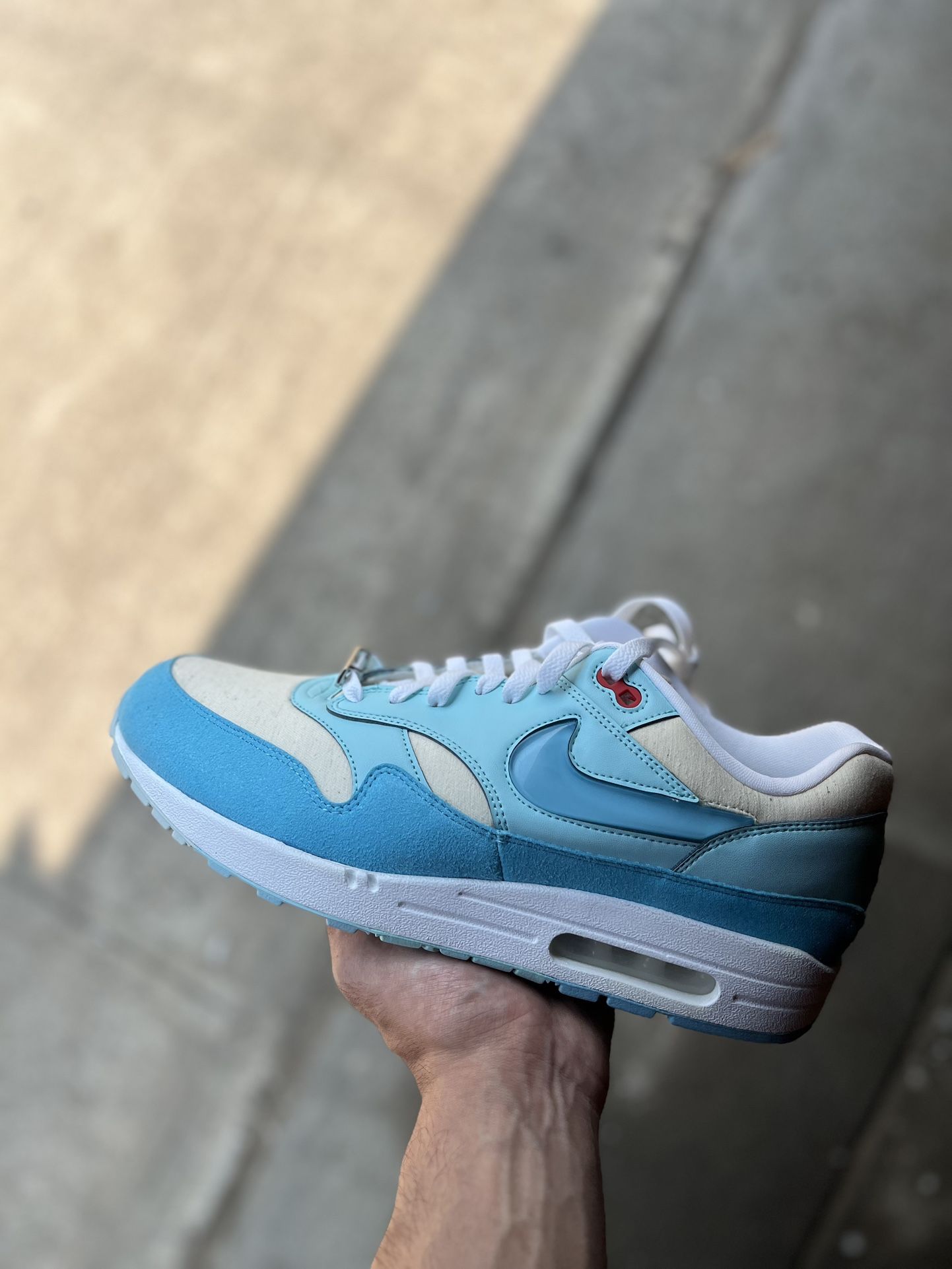 Nike Air Max 1 Puerto Rico Blue Size 10.5 & 9.5