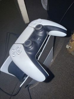 Sony PlayStation 5 Slim (Model CFI-2015).